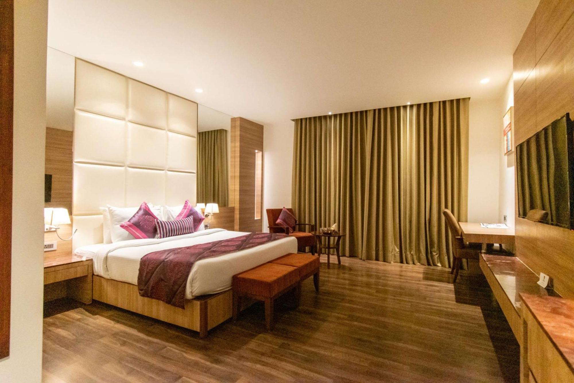 Best Western La Vista Pathānkot Exteriér fotografie