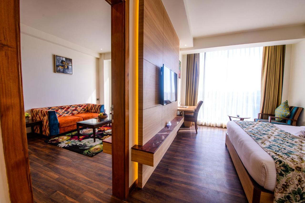 Best Western La Vista Pathānkot Exteriér fotografie